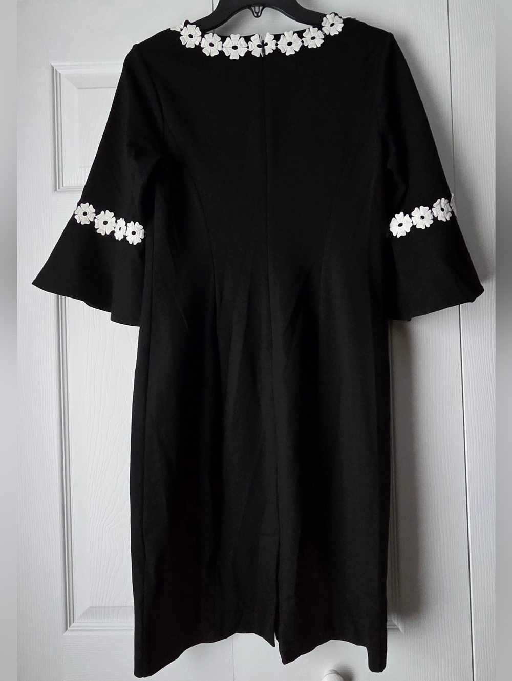 Talbots Black Embroidered Flounce-Sleeve Shift Dress Size 4 - Picture 9 of 13
